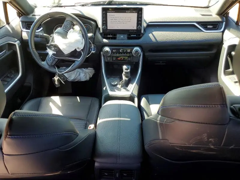 2022 TOYOTA RAV4 XSE  
