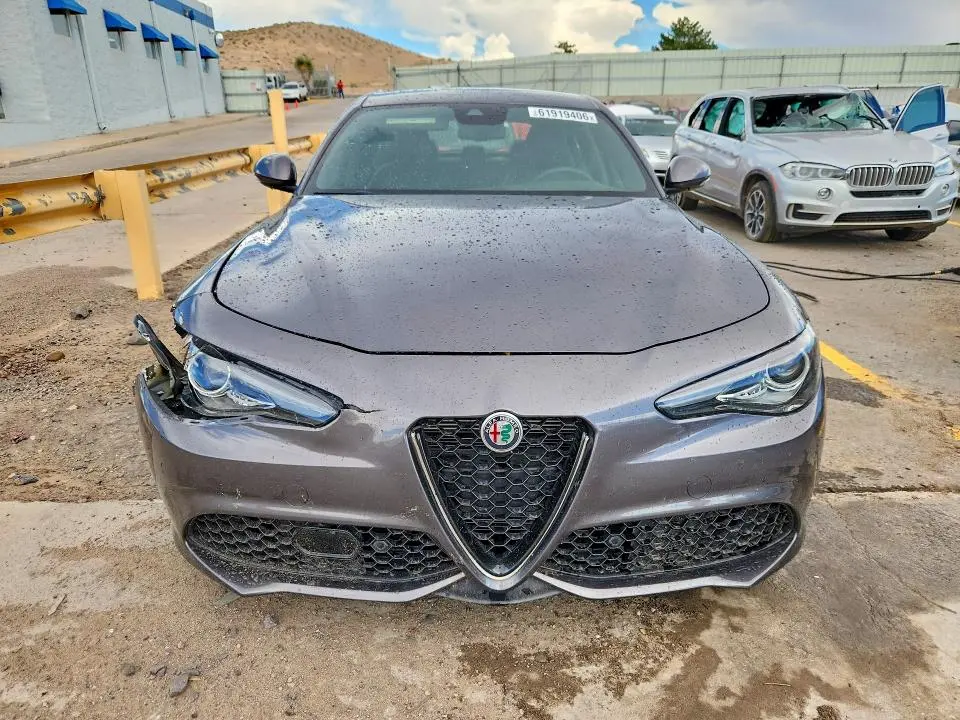 2022 ALFA ROMEO GIULIA   
