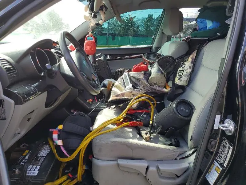 2013 KIA SORENTO LX  