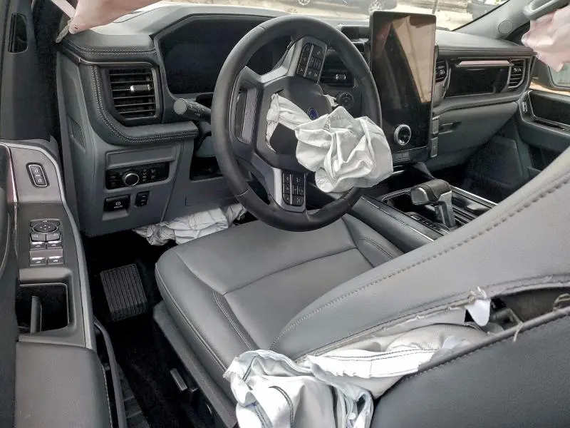 2025 FORD F150 LIGHTNING XLT  