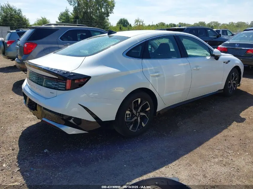 2025 HYUNDAI SONATA SEL