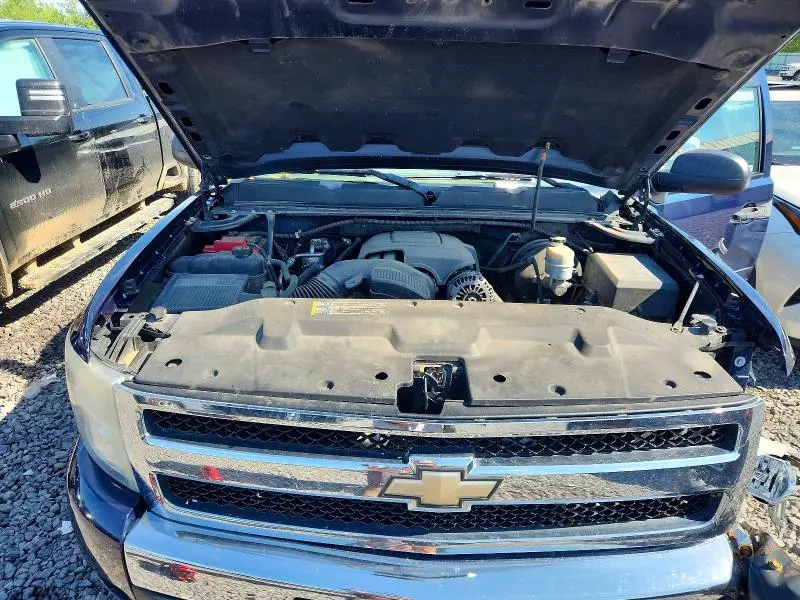 2011 CHEVROLET SILVERADO K1500 LT  