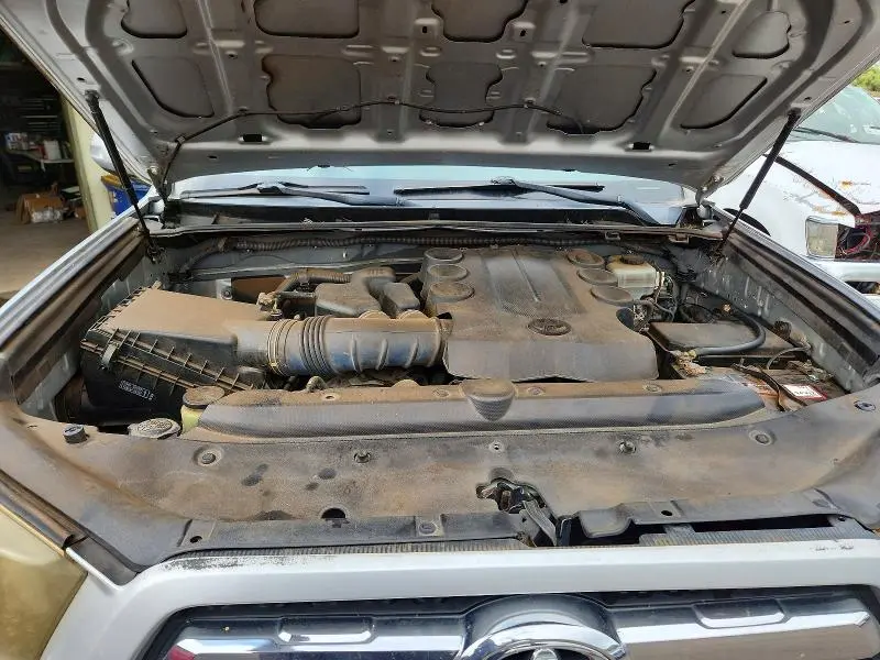 2011 TOYOTA 4RUNNER SR5  