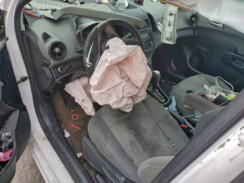 2014 CHEVROLET SONIC LS  