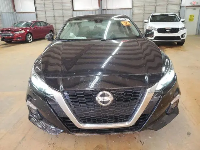 2019 NISSAN ALTIMA SV