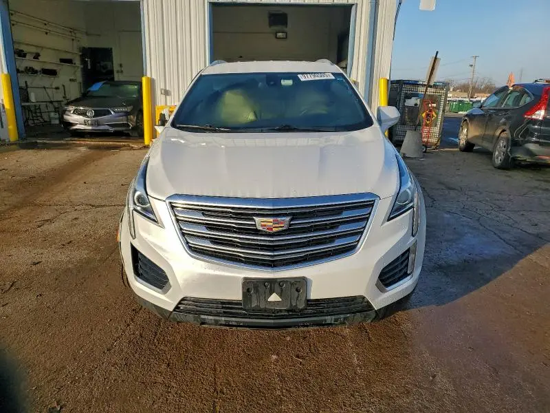2017 CADILLAC XT5   