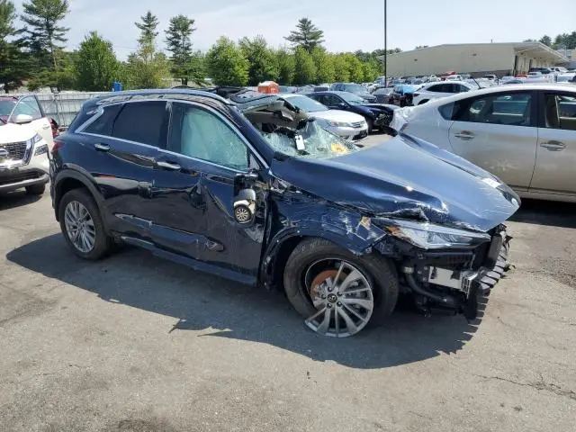 2024 INFINITI QX50 LUXE  
