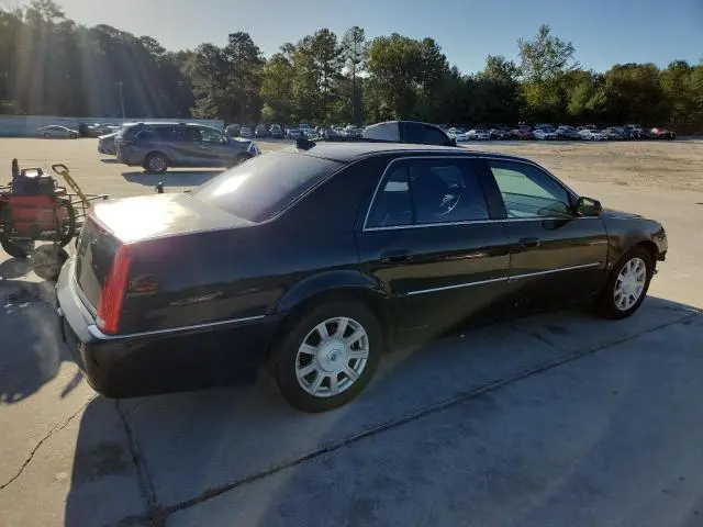 2010 CADILLAC DTS   