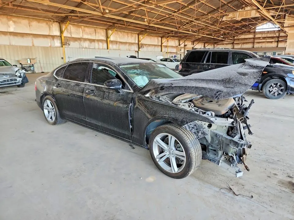 2018 VOLVO S90 T5 MOMENTUM  