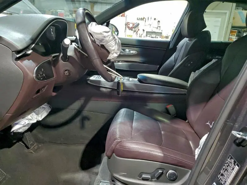 2022 GENESIS GV70 BASE  