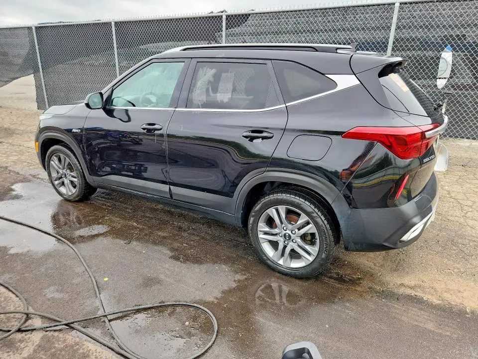 2021 KIA SELTOS S  