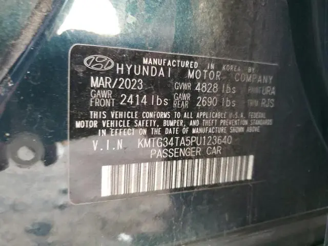 2023 GENESIS G70 BASE  