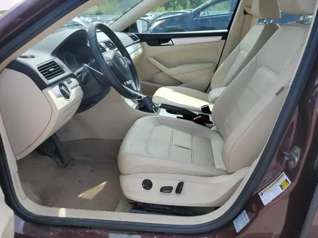 2013 VOLKSWAGEN PASSAT SE  