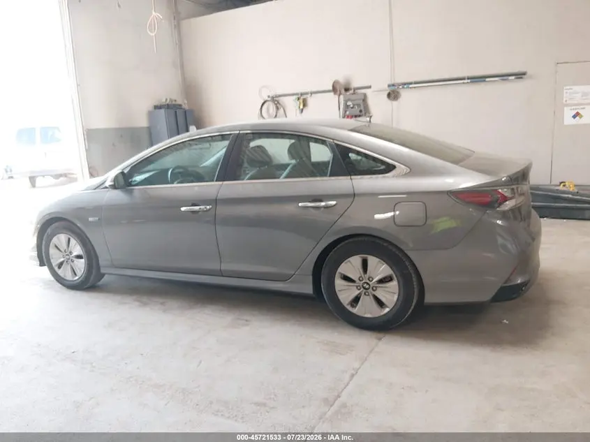 2018 HYUNDAI SONATA HYBRID SE
