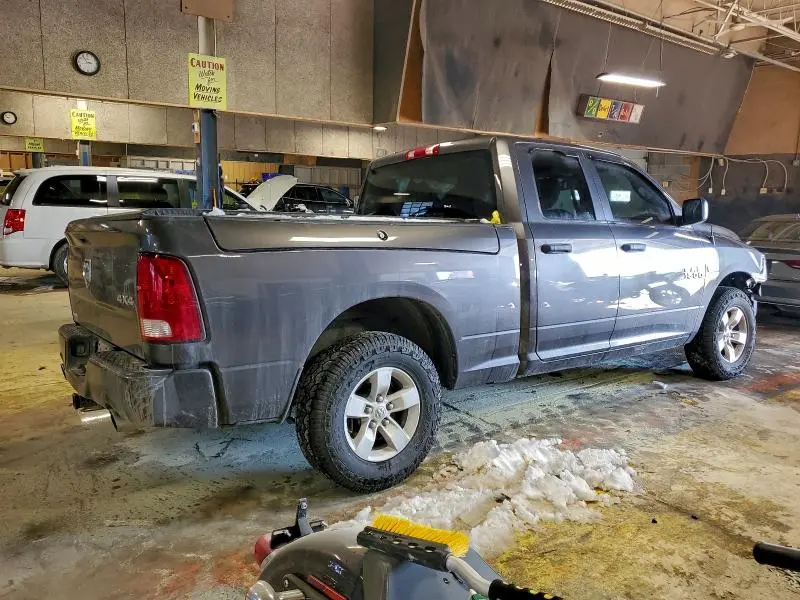 2016 RAM 1500 ST  
