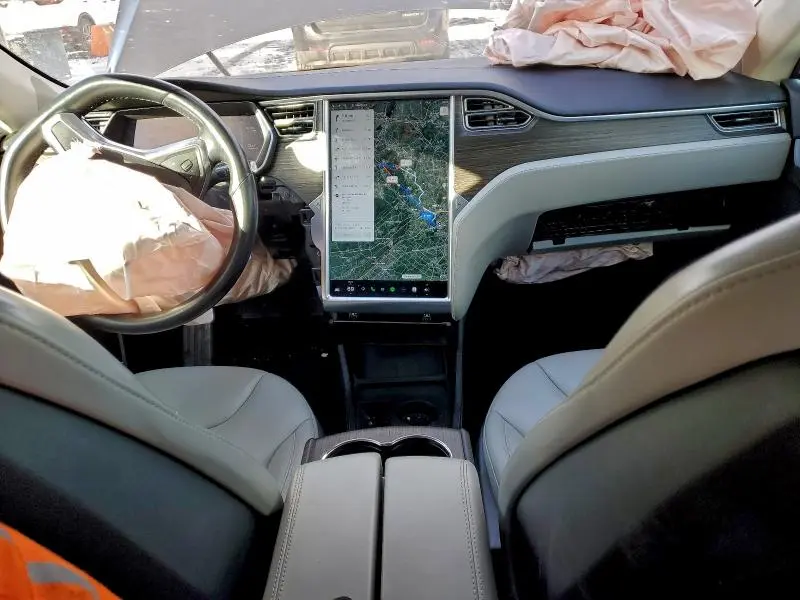 2015 TESLA MODEL S 85  