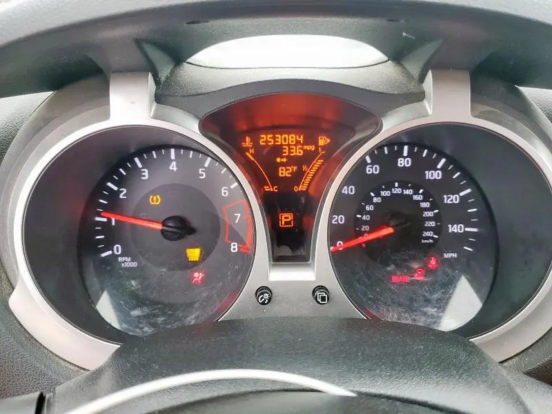2015 NISSAN JUKE S  