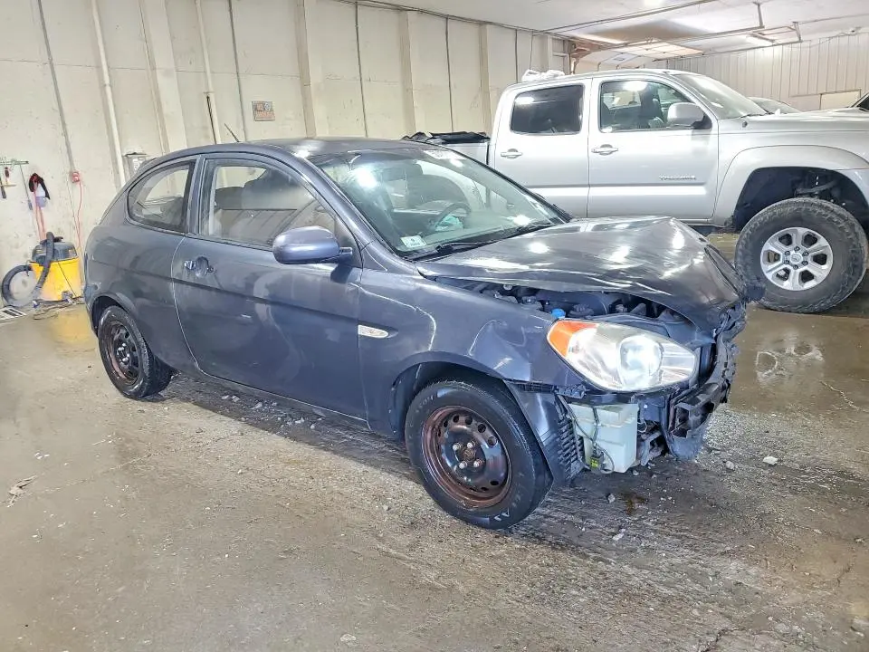 2010 HYUNDAI ACCENT GS  