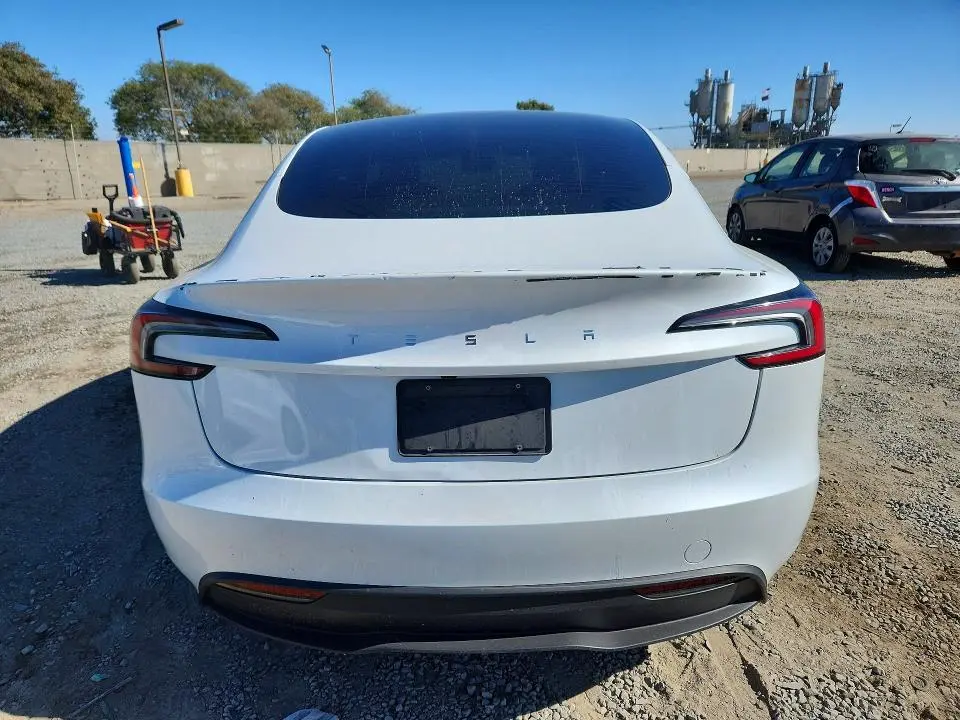 2025 TESLA MODEL 3   