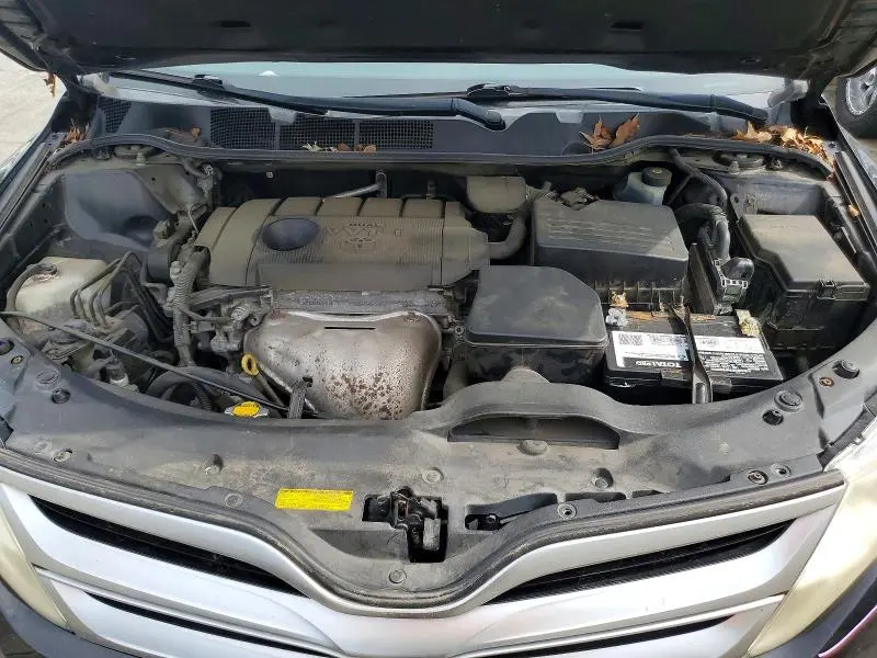 2013 TOYOTA VENZA LE  