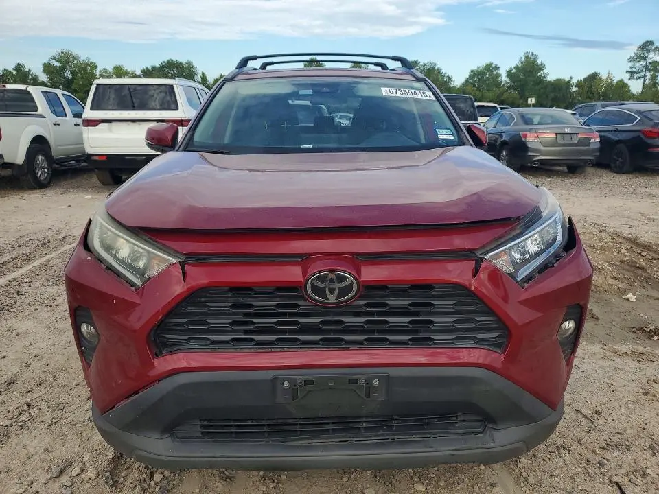 2020 TOYOTA RAV4 XLE  
