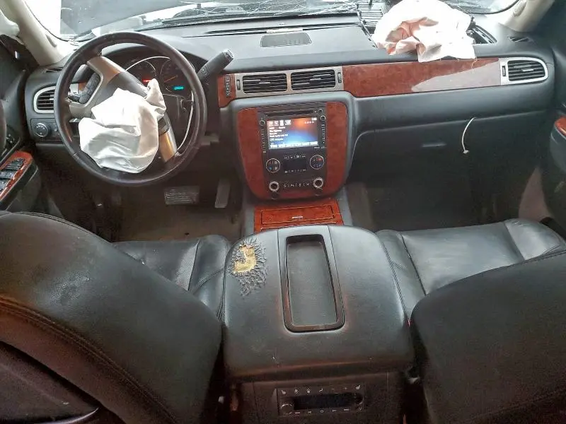 2013 CHEVROLET SUBURBAN C1500 LTZ  