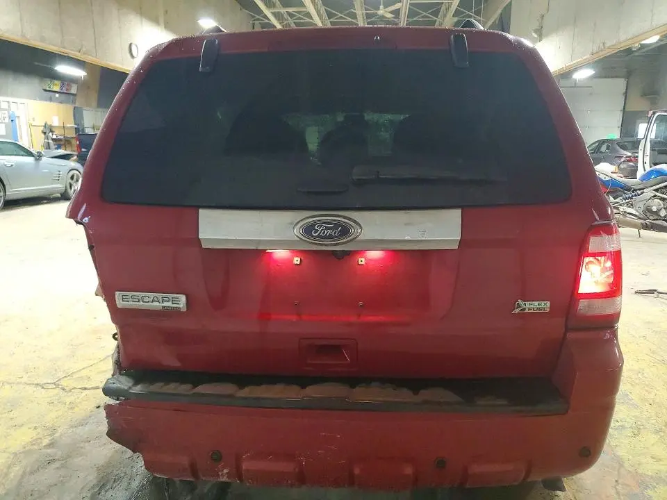 2011 FORD ESCAPE LIMITED  