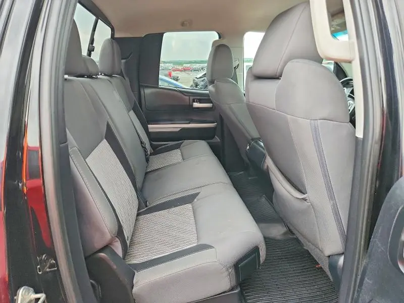 2017 TOYOTA TUNDRA SR5  