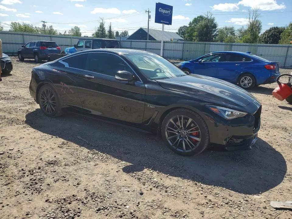 2017 INFINITI Q60 RED SPORT 400  