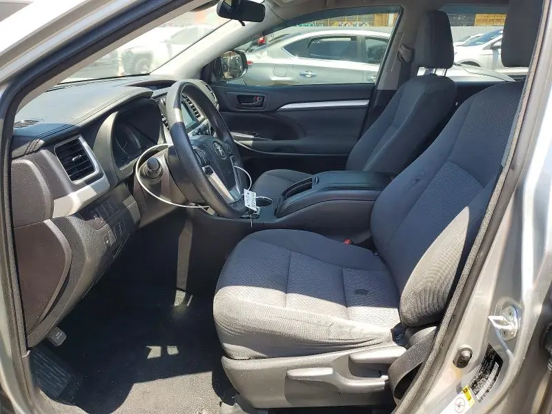 2018 TOYOTA HIGHLANDER LE  