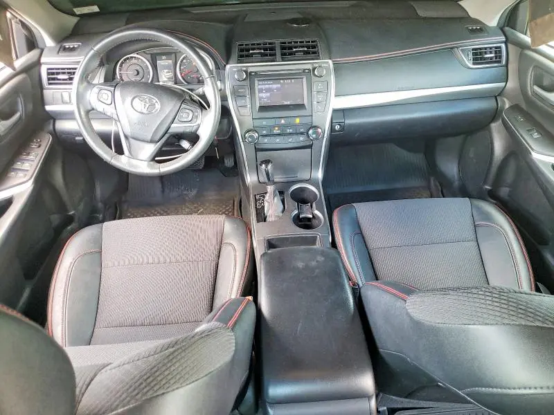 2017 TOYOTA CAMRY SE  