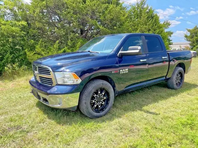 2015 RAM 1500 SLT  