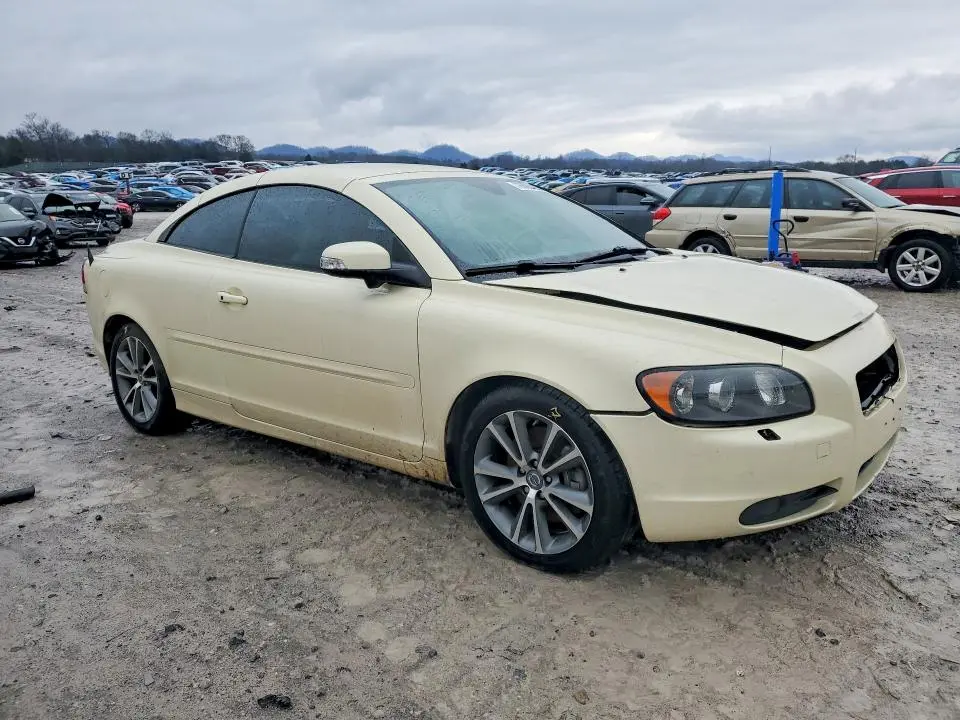 2010 VOLVO C70 T5  