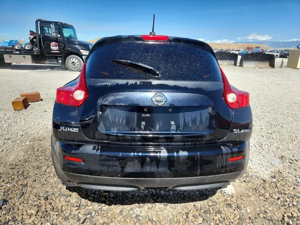 2011 NISSAN JUKE S  
