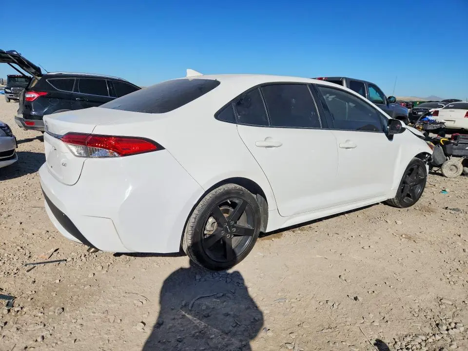 2022 TOYOTA COROLLA LE  