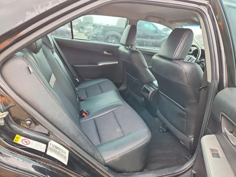 2014 TOYOTA CAMRY SE  