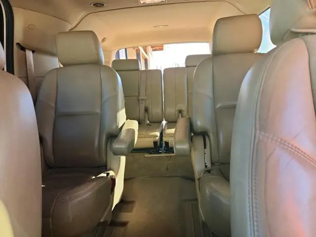 2011 CHEVROLET SUBURBAN C1500 LTZ  