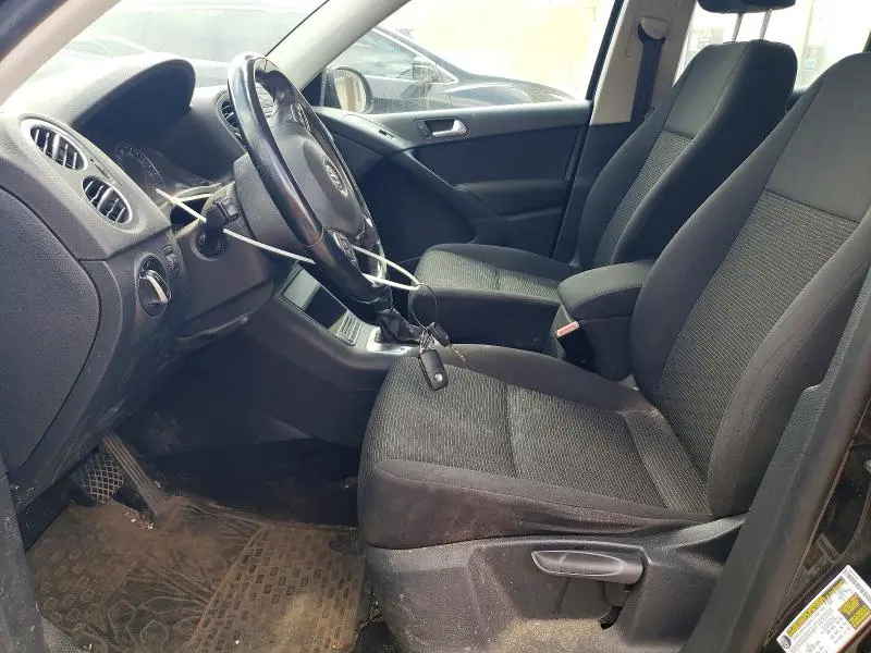 2015 VOLKSWAGEN TIGUAN S  