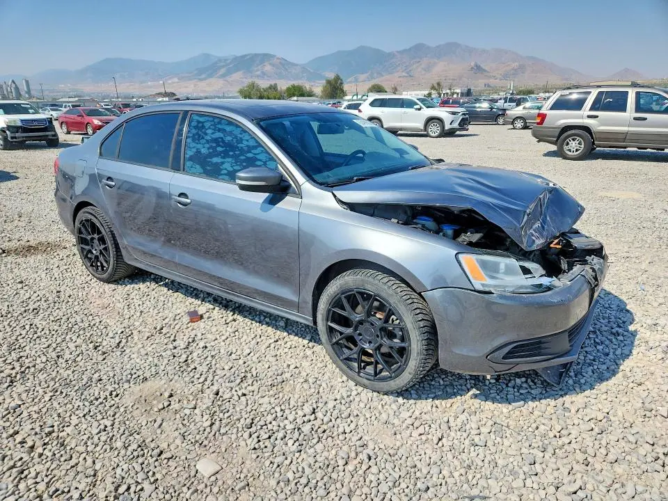 2012 VOLKSWAGEN JETTA TDI  