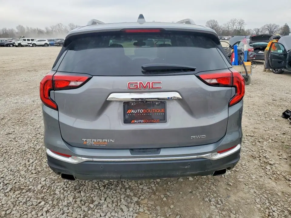 2020 GMC TERRAIN SLT  