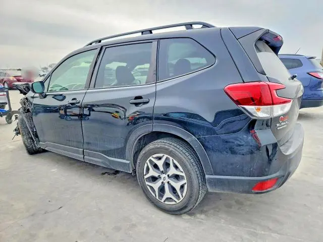 2022 SUBARU FORESTER PREMIUM  