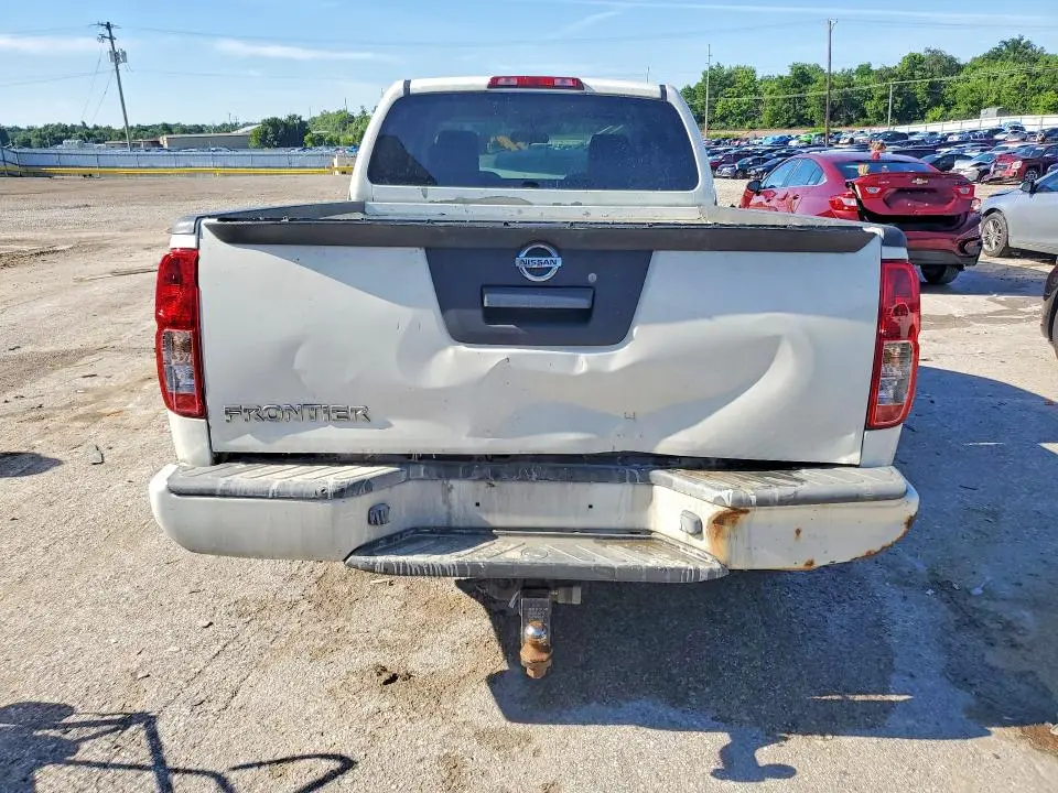 2017 NISSAN FRONTIER S  