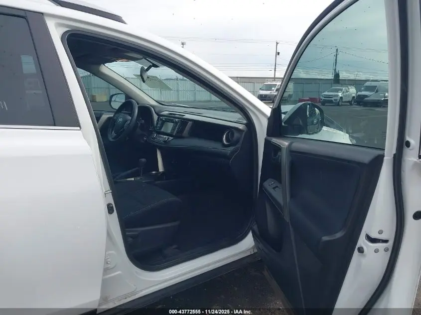 2015 TOYOTA RAV4 XLE