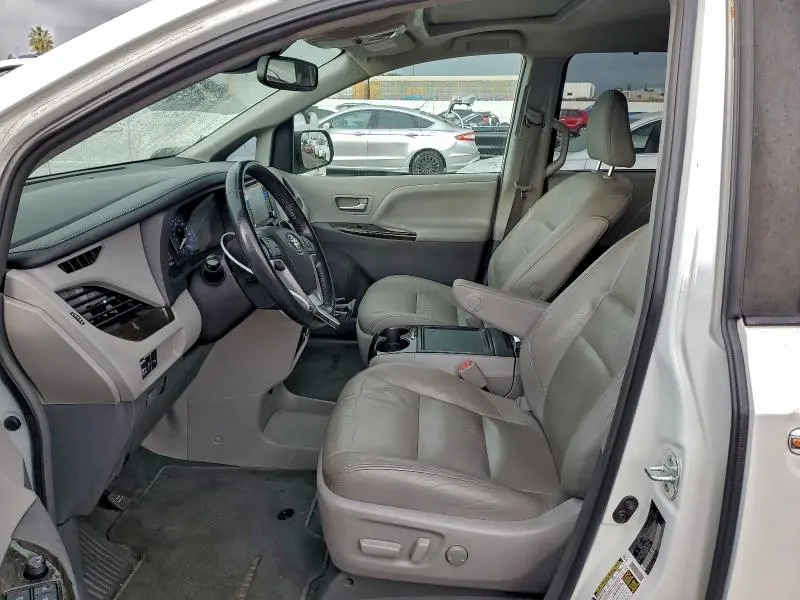 2019 TOYOTA SIENNA XLE 7-PASSENGER AUTO ACCESS SEAT  