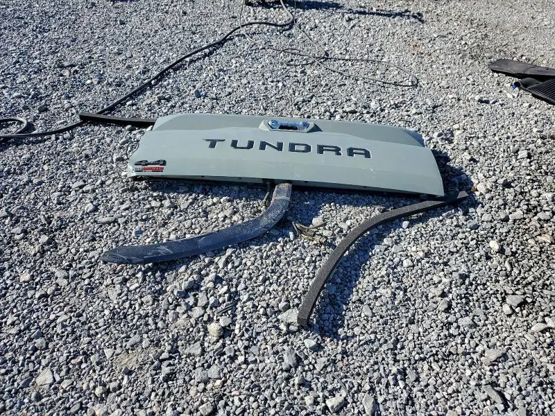 2025 TOYOTA TUNDRA CREWMAX LIMITED  