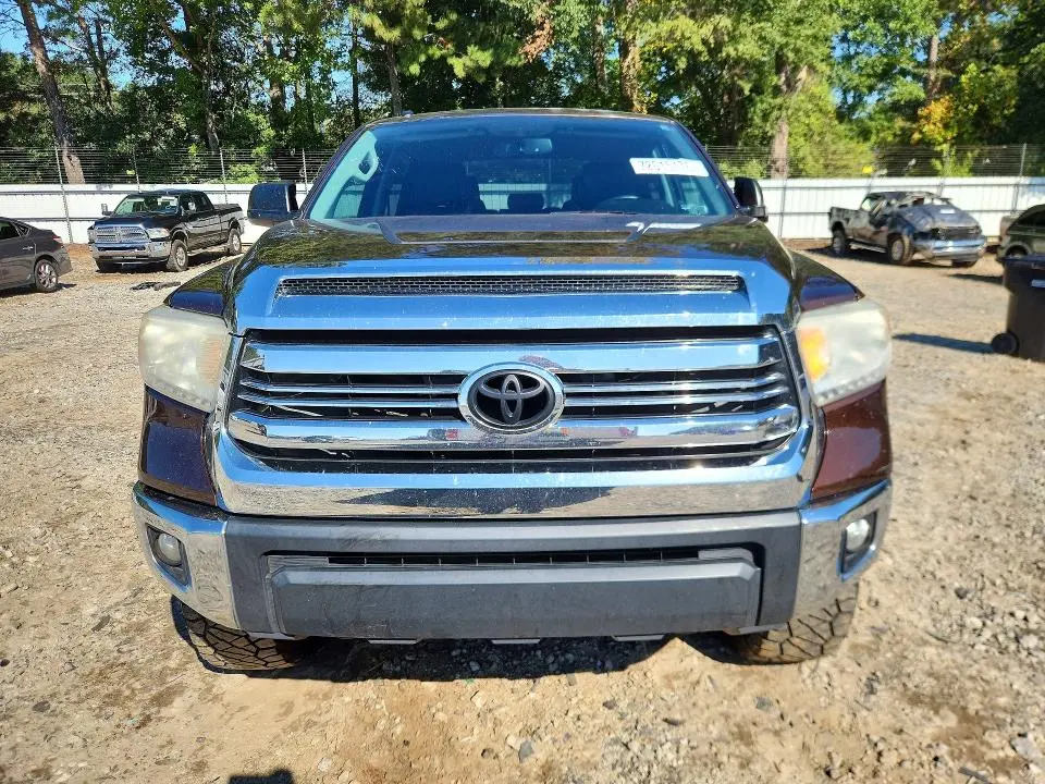 2017 TOYOTA TUNDRA SR5  