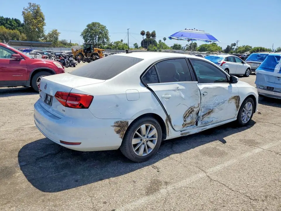 2015 VOLKSWAGEN JETTA SE  