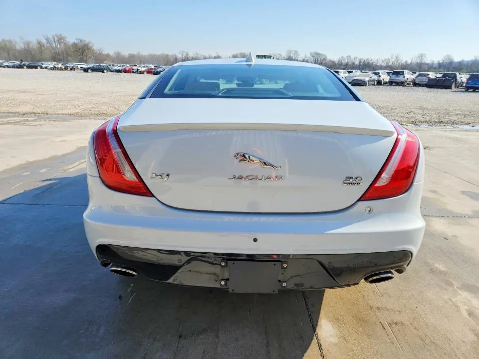 2019 JAGUAR XJ R - SPORT  