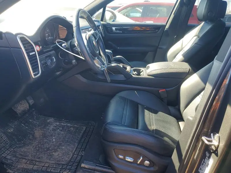 2020 PORSCHE CAYENNE   