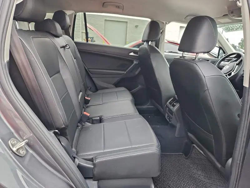 2020 VOLKSWAGEN TIGUAN SE  